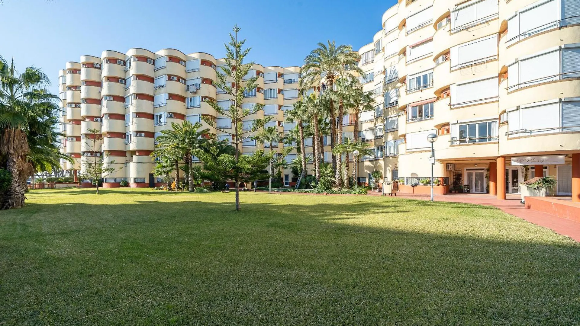 Promar 323 Daire La Pineda